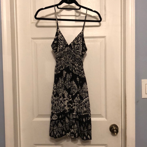 Black and white tribal pattern dress - Picture 1 of 5